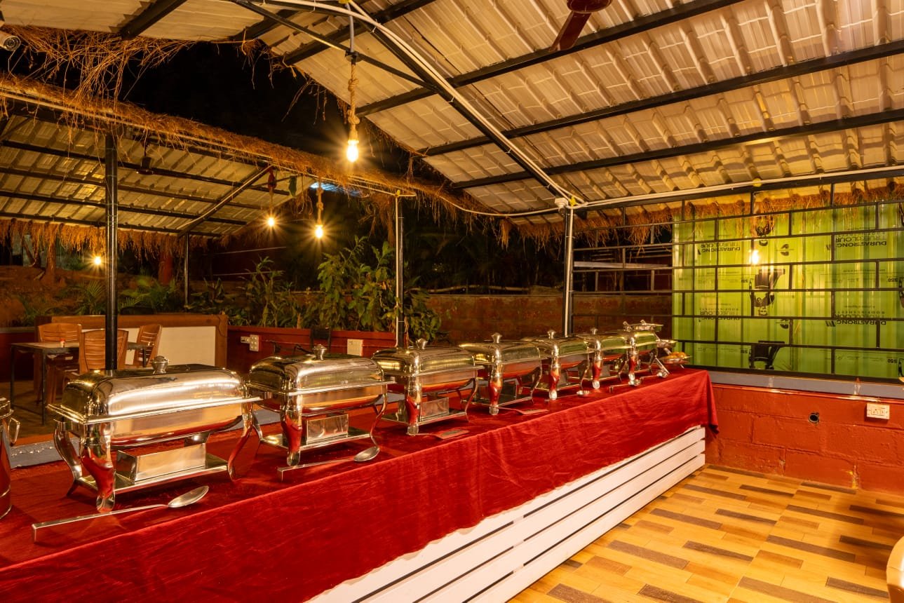 Buffet meal setup at Nadi Teera